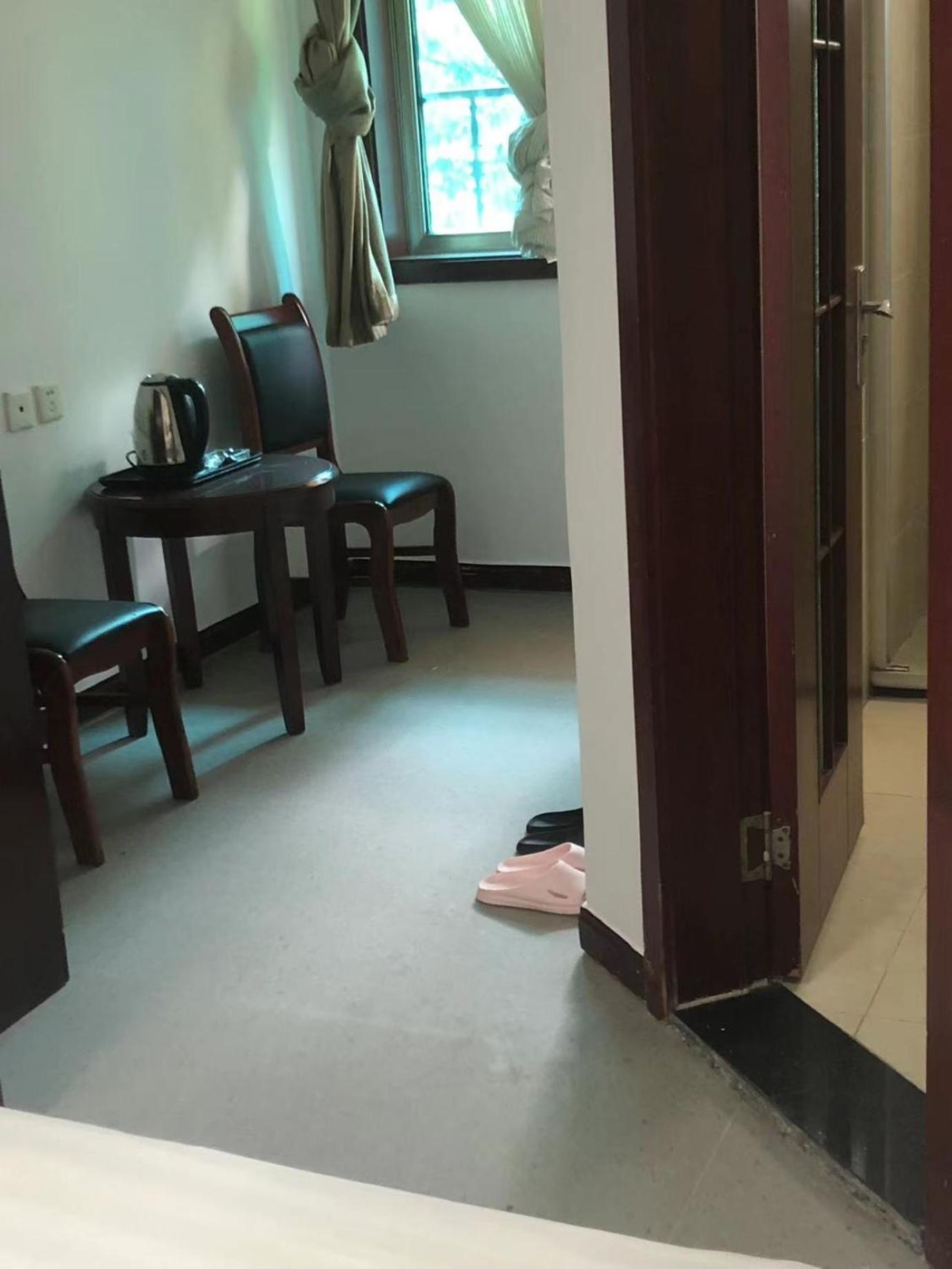 Chengdu Sichuan University Budget Hotel Exterior photo